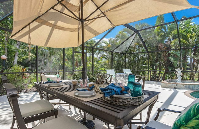 Lilac Mid-century Pool Home - Foto 10