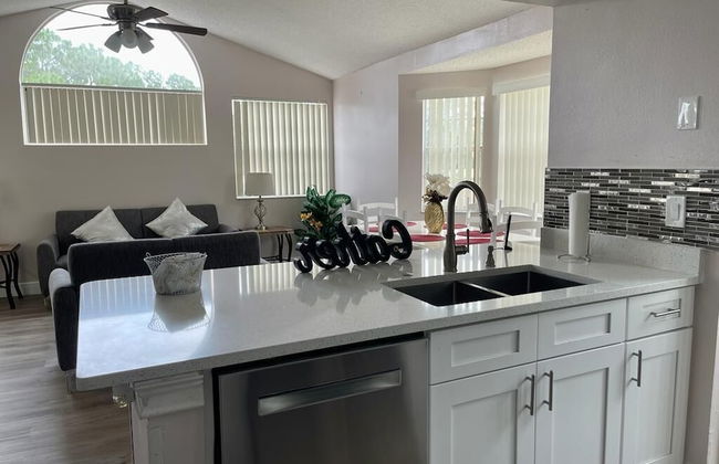 Family Premium 3BD Condo Apartment Near Disney Parks 3 - Foto 4