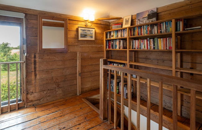 Host Stay Downs Farm Granary - Photo 9