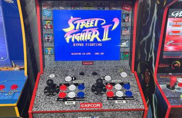 Spacious 3 Bedroom Home with Game Room and Parking - Foto 9