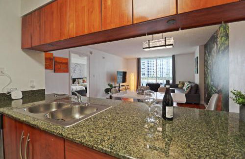 Upscale Apartment in the Heart of Brickell - Foto 30