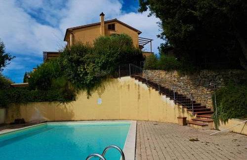 Trilocale con piscina - Foto 18