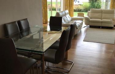 Barton on Sea self contained, stunning sea views - Photo 3