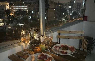 BlumLuxury Apartment - Photo 2