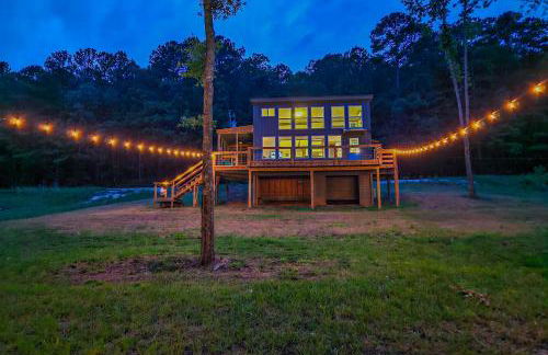 Family Fun! Riverside Home with Fire Pit - Foto 27