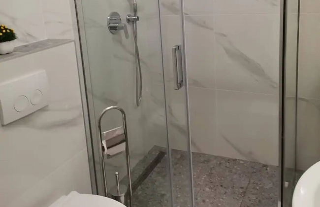 Green Garden Oasis - Photo 15