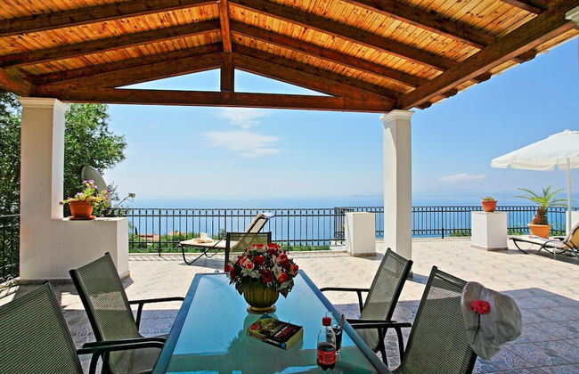 Villa Alexandros in Nisaki - Photo 12