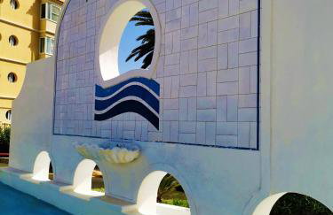 Strelitzia Apartment - ocean view & heated pool & AC - Photo 43