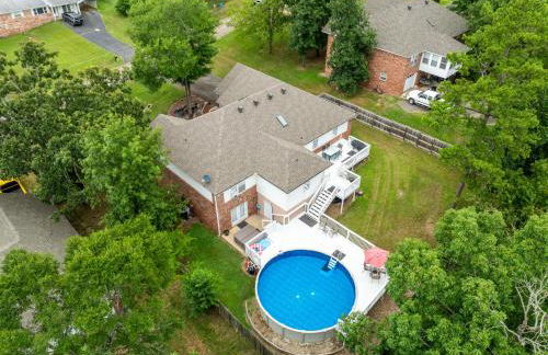 Pool, Hot Tub, Game Room & Sleeps 18! By StayLage - Foto 49