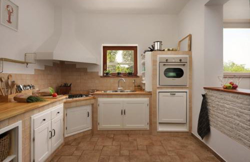 Private 9000qm Estate Villa with Pool and Yacuzzi and Sauna absolute Privacy near Fazana - Foto 50