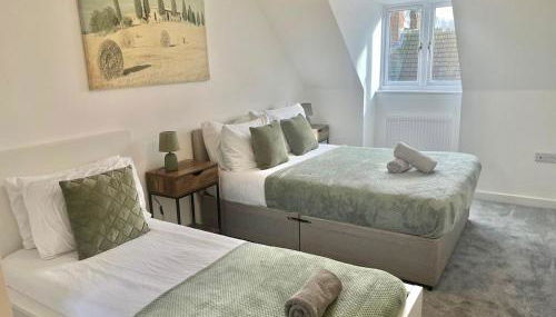 Rare find House with Parking minutes to Canterbury city center - Foto 2