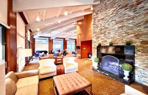 KeyLuxe, Luxury Apartment with Jacuzzi, Pool, Gym, Tennis in Walnut Creek - Photo 13