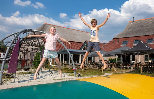 Charming Home w/ Garden - Foto 16