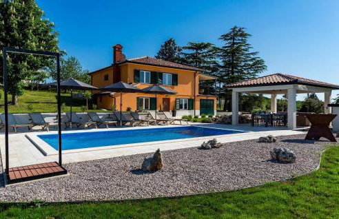 Villa Calla Labin - Photo 1