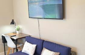 Air Conditioned! Paradise Park Brand new 2-bedroom Suite - Foto 2