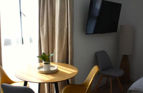 APARTAHOTEL MADRID URBAN SUITES - EDIFICIO EXCLUSIVO- 7 Apartments Boutique Full Equiped - Foto 32