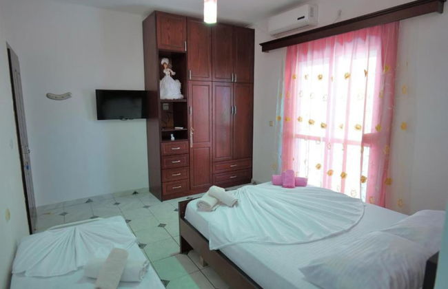 Vila Xhafa - Photo 51