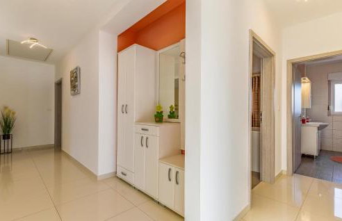 2 Bedroom Stunning Home In Skatari - Foto 33