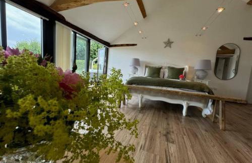 The Old Cattle Barn - Photo 18