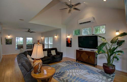 Grand Melemele 3 Bedroom Home by RedAwning - Foto 26