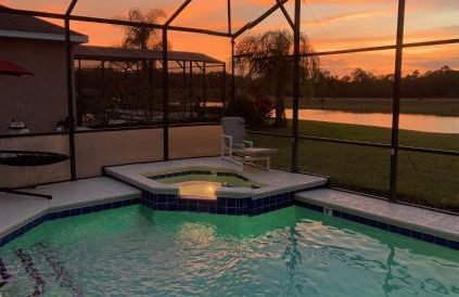 652- Spacious 5-Bedroom Villa with Pool, Spa & Scenic Lake Views - Foto 12