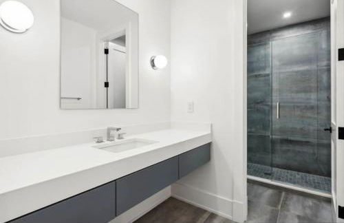 East Hamptons Modern 8 Bedroom New Construction - Foto 31