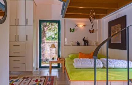 Steinturm mit Dach-Terrasse zwischen Fluß, Meer und Gebirge- Spiti Pirgos - Foto 12