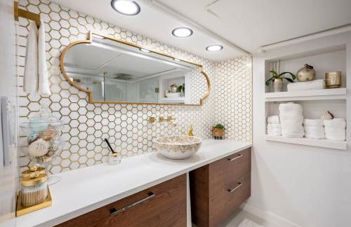 Romantic Hideout 1Bedroom Lower Level - Foto 5