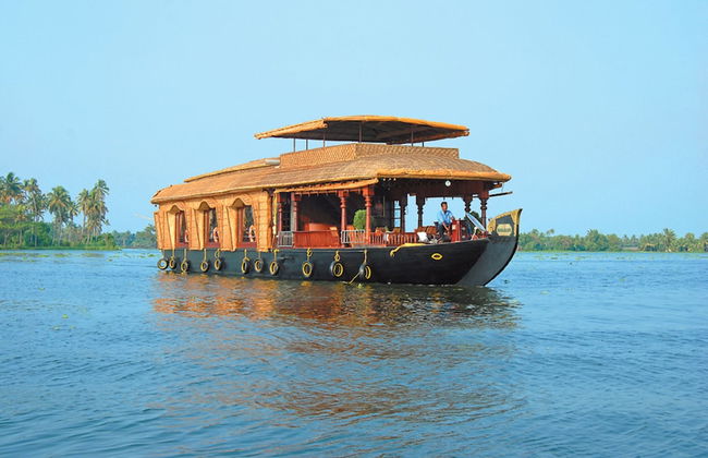 Sterling House boat Lake Palace Alleppey - Foto 1
