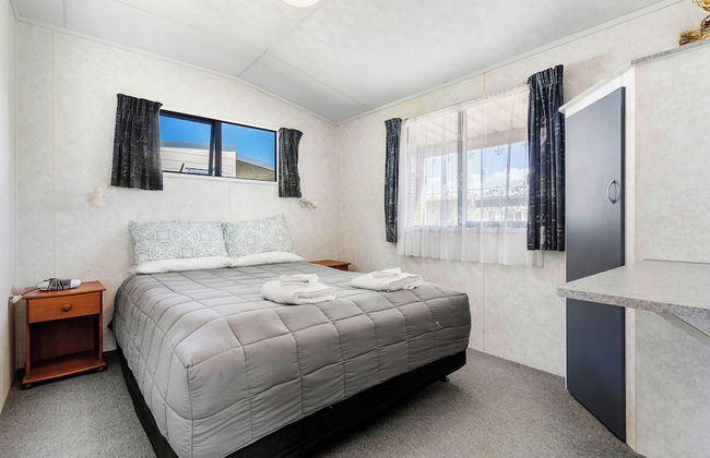 Port Waikato Holiday Park - Photo 14