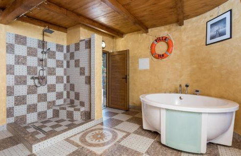 Gorgeous Home In Zgaljici With Sauna - Foto 44