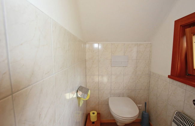 Peaceful Cottage Near Ski Area in Gmund - Photo 35