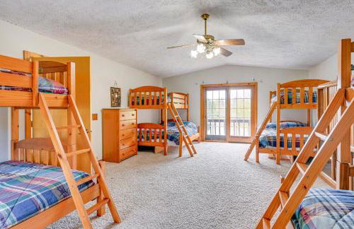 Indoor Pool and Hot Tub! Spacious Sterling Cabin - Foto 27