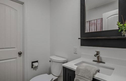 Ma-ple Haven --Wifi, Fireplace, Deck, Fire Pit, Family Friendly, Game Room, Pool Access - Foto 30