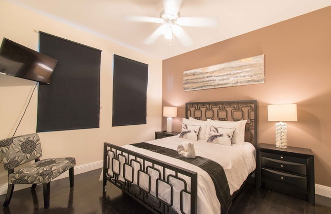 Dream House 5 Bedroom w/ Amazing Heated Pool - Foto 65