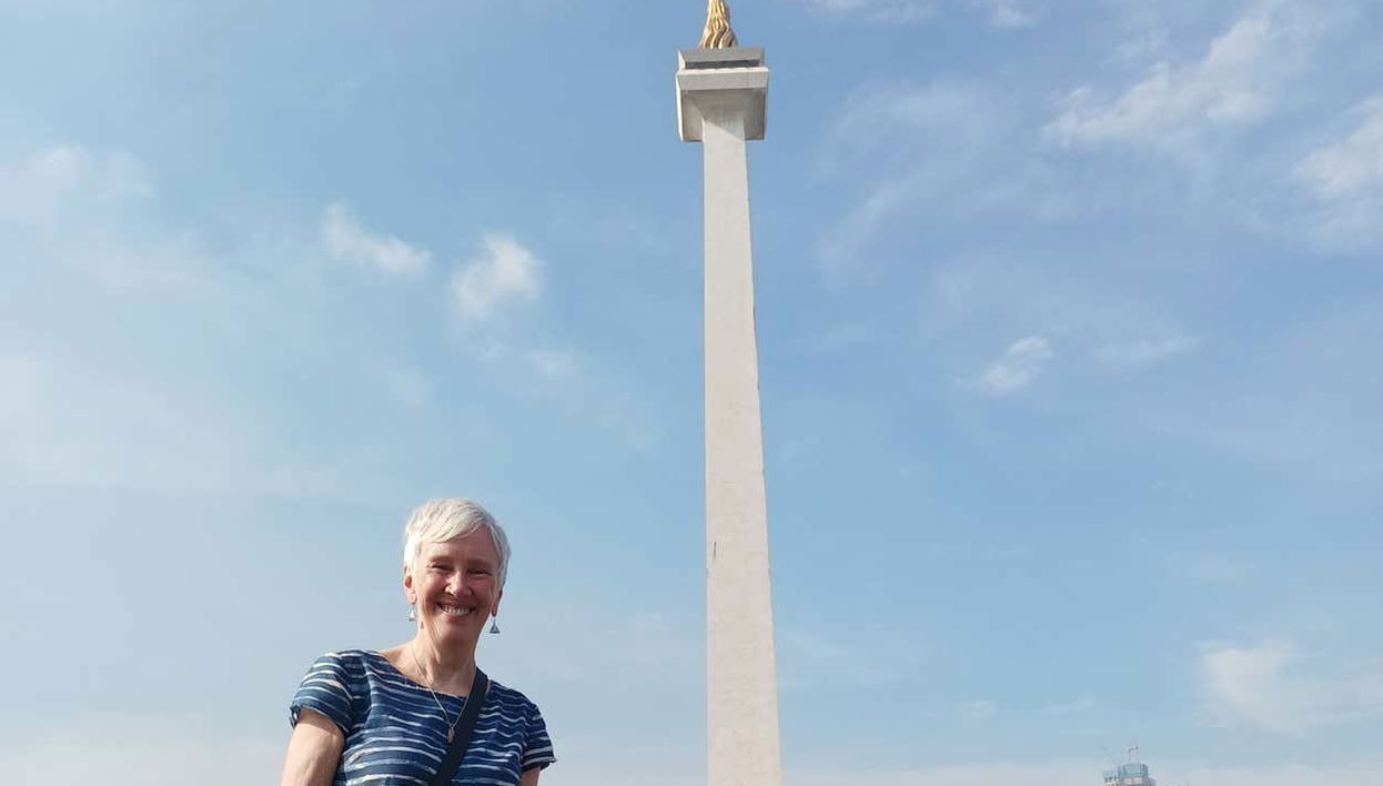 Visit the Jakarta National Monument