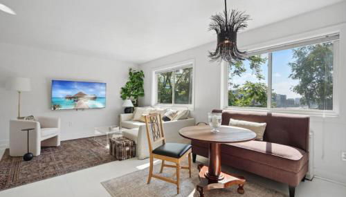 Crystal City Charm Free Parking - Foto 4