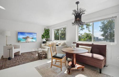 Crystal City Charm Free Parking - Foto 4