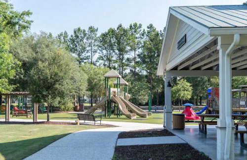 Hidden Palm - Old Town Bluffton, SC - Photo 33