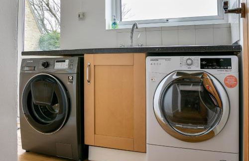 Spacious 3 Bed House with Large Garden in Aynho! - Foto 26