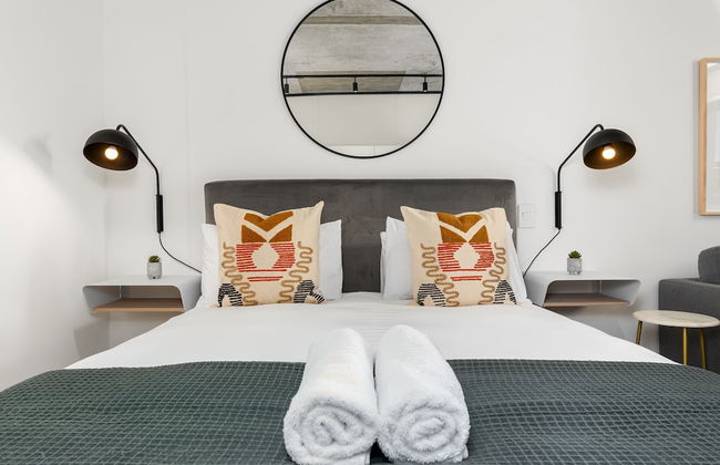 Bridgewater One Luxury Apartments - Photo 5