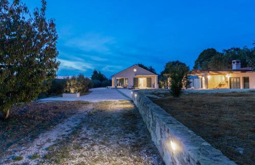 Villa Oliveto with pool - Photo 39