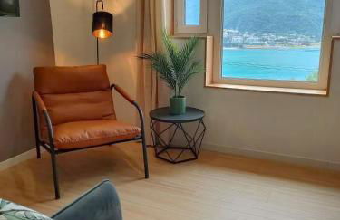 Family Villa Overlooking Lake Serre-Ponçon - Foto 13