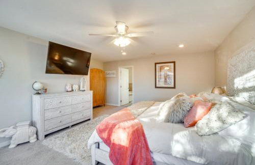 Near Red Rocks Golden Getaway with Deck! - Foto 14