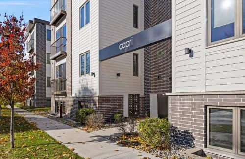 Capri Unit 001 in the Heart of Downtown TC - Foto 8