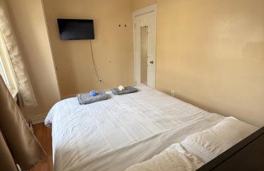 EWRBNB - Rare Find! Huge 3BR Apartment with Open Layout minutes from Newark Airport & NYC - Apartment # 2 - Foto 31