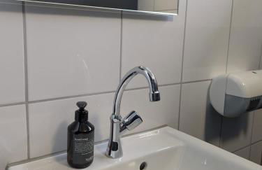 HOSTEL PD23 ALTE FEUERWACHE I 3min CityHospital I 50m Supermarkt I SmartTV I P I Gemeinschaftsküche I Monteure I Kurzurlaub - Foto 9