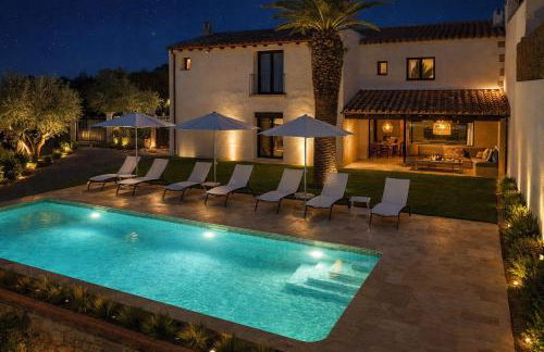 Masia La Morera autenticidad renovada 100 porcien a 10 minutos de Sitges en coche 12 huespedes Piscina Aire Aconc 6 Suites Apertura 15 Julio 2025 - Foto 1