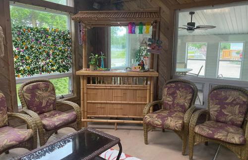 Caseville Splash & Sand Pool House - Photo 30