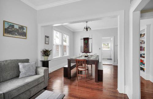 Hot tub- 80's Arcade- Pool table- Historic Downtown- 7 car parking - Foto 23